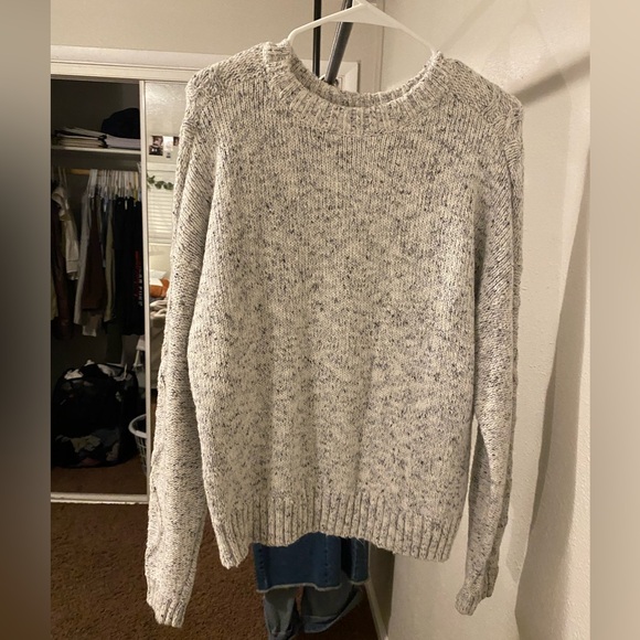 grey knit sweater - Picture 3 of 3